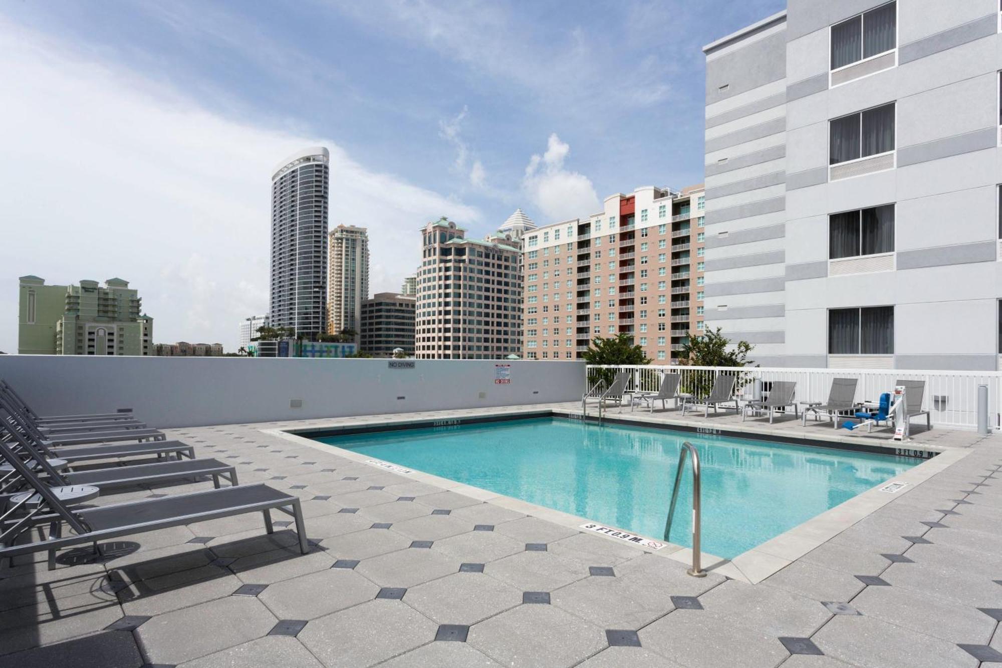 Fairfield Inn & Suites By Marriott Fort Lauderdale Downtown/Las Olas Zewnętrze zdjęcie